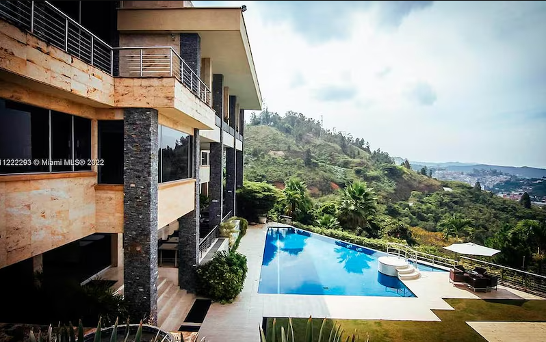 Casa en Bosques de las Lomas